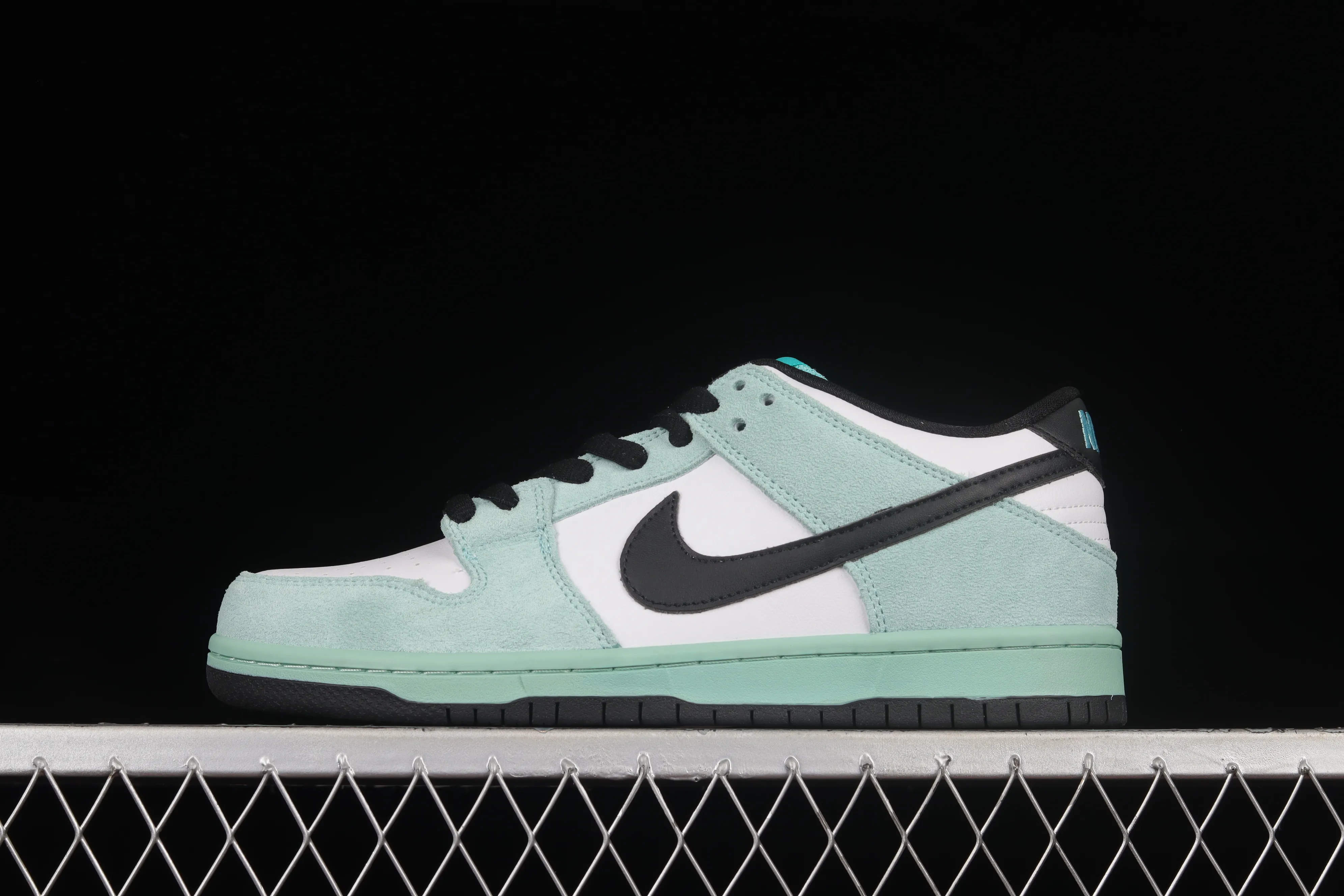 All Categories Nk SB Dunk Series Nk SB Dunk Low Low-top Sneakers Nk Dunk SB Low IW Ice Blue Dunk Series Low-top Casual Sports Skateboard Shoes 819674-301